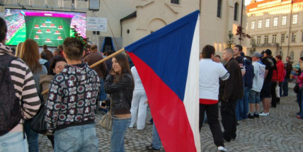 Čechy dneska čeká první zápas na ME, sledovat ho můžete na náměstí TGM