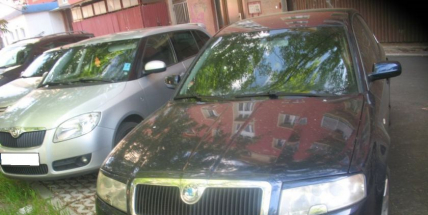 Zloději vykradli dvě škodovky, mizí hlavně autorádia