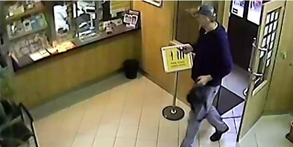 Lupič, který přepadl poštu v Kosově Hoře, byl dopaden