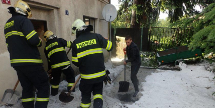 Včerejší bouřka očima hasičů