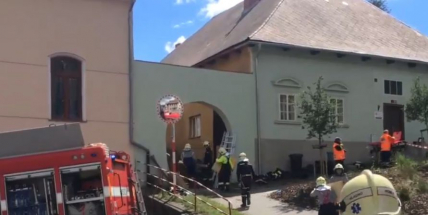 Žena v Hořovicích zemřela poté, co jí zavalila zemina