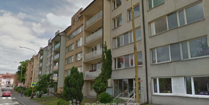 Zastupitelstvo prodalo byty v Dlouhé za 1500 Kč za metr čtvereční