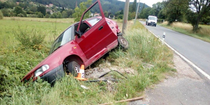 Felicie skončila po střetu mimo komunikaci