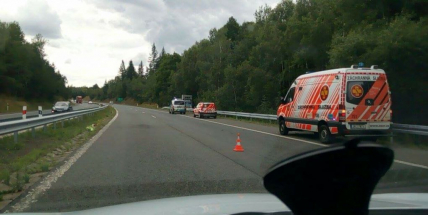 Na dálnici D4 došlo k vážné nehodě