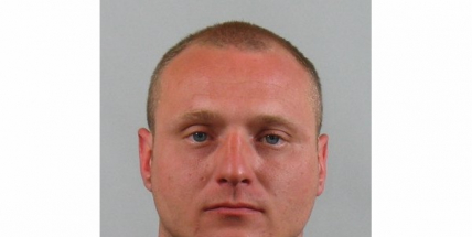 Policie hledá muže, který je stíhán pro krádež