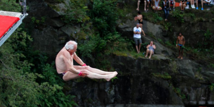 Sedmnáctý Desperados Highjump ovládl američan Kyle Mitrione