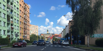 Bezpečnost na přechodech hlídají strážníci i dopravní značení
