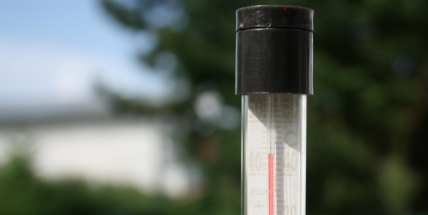 Teploty už tropickou třicítku zřejmě nepřekročí