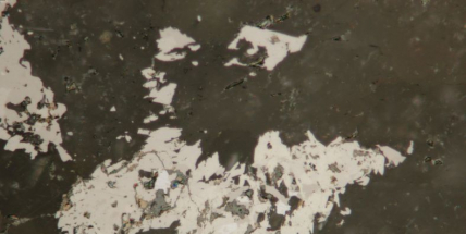 Po příbramitu byl objeven další nový minerál. Jmenuje se bytízit