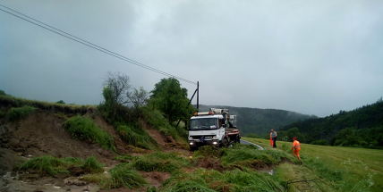 Sesuvy půdy obrazem: Takhle to vypadalo u Kamýku (FOTOGALERIE)