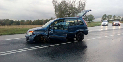 Nad Milínem se srazila dvě auta