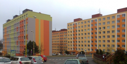 Na Drkolnově aktuálně chybí přes 200 parkovacích míst