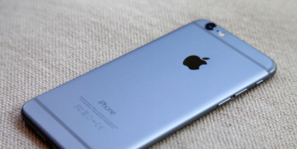 Zloděj ukradl kabelku v Bille, další iPhone na Svaté Hoře