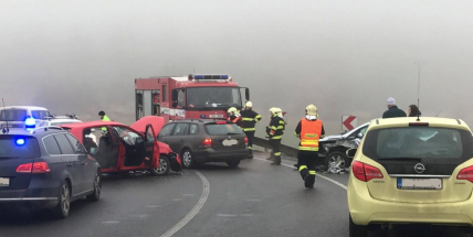 Dopravní nehoda se zraněním uzavřela provoz na doprovodné komunikaci k D4