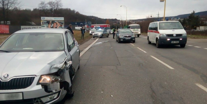Právě teď na silnicích: Nehoda na Evropské a uzavřená dálnice D4
