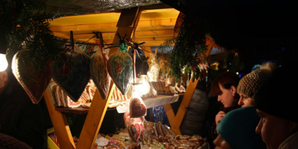 Vánoční trhy na náměstí mají novou provozní dobu