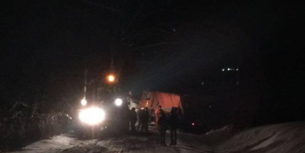 Foto dne: Uvíznout mohou i silničáři