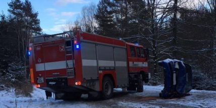 Cestou na Jablonnou skončila Felicie nárazem do stromu