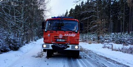 Jedna nehoda, tři zranění a škoda 160 tisíc