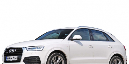 Ze Zdabořské ulice ukradli Audi Q3, škoda je téměř milion korun