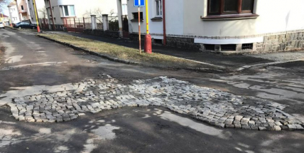 FOTO DNE: Na hrubý pytel? Hrubá záplata!