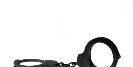 Z bagru ukradli naftu, z Petrovic akáty