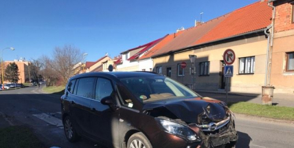 V Milínské se srazily dva vozy