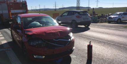 Dopravní nehoda u Zalužan si vyžádala zranění