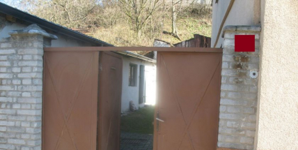 Pachatele vloupání hledá příbramská policie