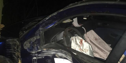 Boční náraz do stromu ukončil jízdu pod příbramskou teplárnou