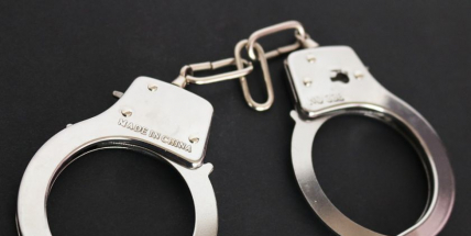 Utíkal před hlídkou s ukradenou vrtačkou