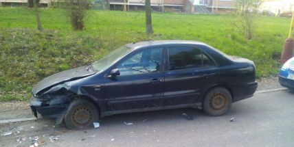 FOTO DNE: Majitel poškozeného vozu neprožije klidný zbytek neděle