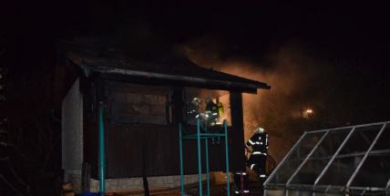 Dnes v noci shořela díky nedbalosti chata na Dobříši