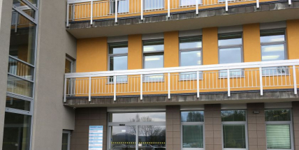 Opravy uzavřou od zítřka jeden z vchodů do nemocnice