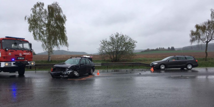 Aktuálně: Na silnici 66 u Milína havarovaly tři vozy