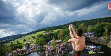 Osmnáctý ročník Desperados Highjump představí vyšší skoky i hvězdný hudební program