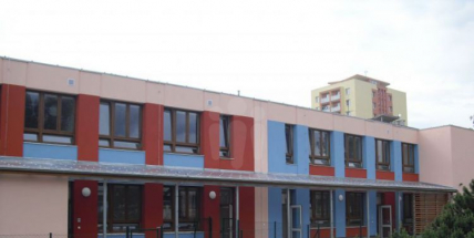 Otevírání školek pomocí otisků prstů, hodnotí ředitelky pozitivně