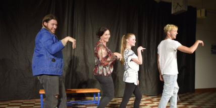 Studenti svatohorského gymnázia budou zítra večer proti pokroku a proti demokracii