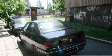 Nechal chvíli věci v autě a už je nenašel