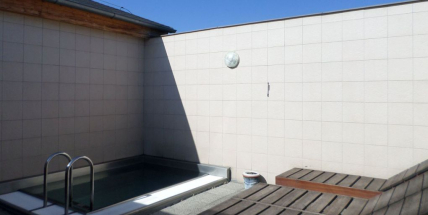 Sauna opět v provozu, víceúčelové hřiště Hlinovky zahajuje provoz