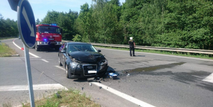 Právě teď: Čelní střet dvou vozidel se zraněním na Brodě