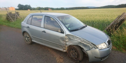 Právě teď: U Chrástu blokuje jízdní pruh havarované vozidlo