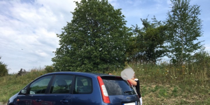 Dvě auta se srazila na výjezdu z dálnice