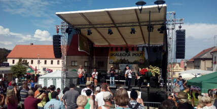 OBRAZEM: Mníšek pod Brdy o víkendu ovládla Skalecká pouť