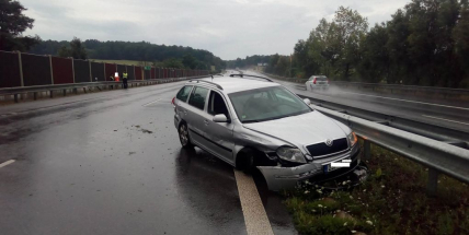 Aktuálně: Nehoda uzavřela jízdní pruh na dálnici D4