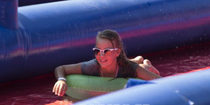 Koncem srpna vodní skluzavka dorazí opět do Příbrami