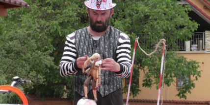 Březnici o víkendu ovládnou loutky