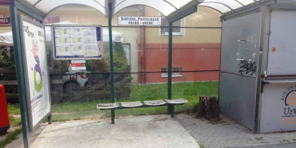 FOTO DNE: Libo sedátko navíc, nebo snad, kdyby do Příbrami zavítali Křemílek s Vochomůrkou