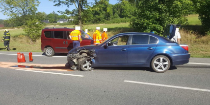 Právě teď: Střet dvou vozidel zastavil dopravu na výjezdu z Příbrami