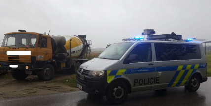 Právě teď: U Hudčic se srazila dodávka s nákladním vozem